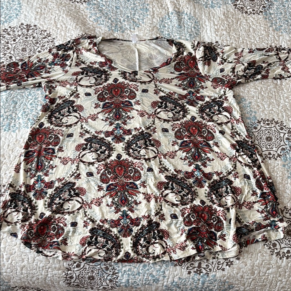 Popana Women's Sweater - Red and Black Pattern